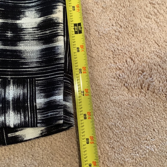 BCBG Maxazria Petite size 4 cocktail dress - Picture 9 of 11